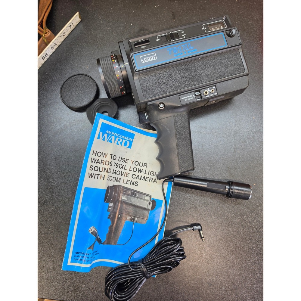 Montgomery Ward 791XL Super 8 Sound Movie Camera Zoom Lens and Microphone-Works!